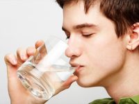 Tăng cường chức năng gan bằng cách uống nhiều nước